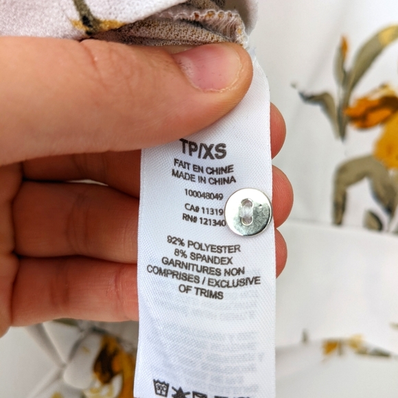 Dynamite Floral T-Shirt Blouse - Size XS - Picture 5 of 5